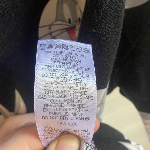 Peter Alexander Bugs Bunny Looney Tunes Long Sleeved Womens Knit Top Size Small - Picture 11 of 14